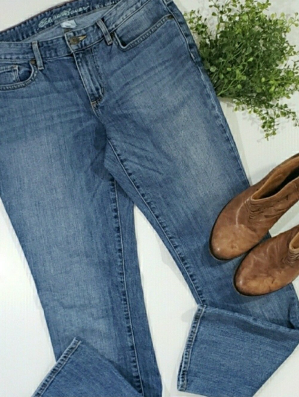 Eddie Bauer Lowrise Straight Leg Jeans